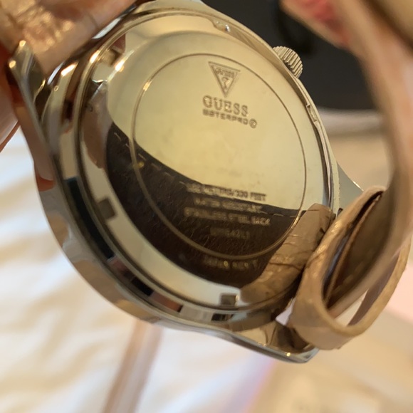 Guess Watch - Picture 4 of 4